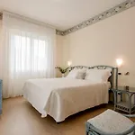 Hotel Arizona 3*