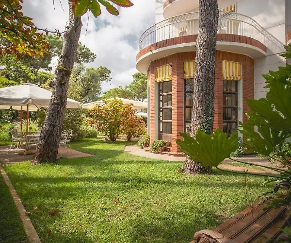 Hotel Arizona 3*