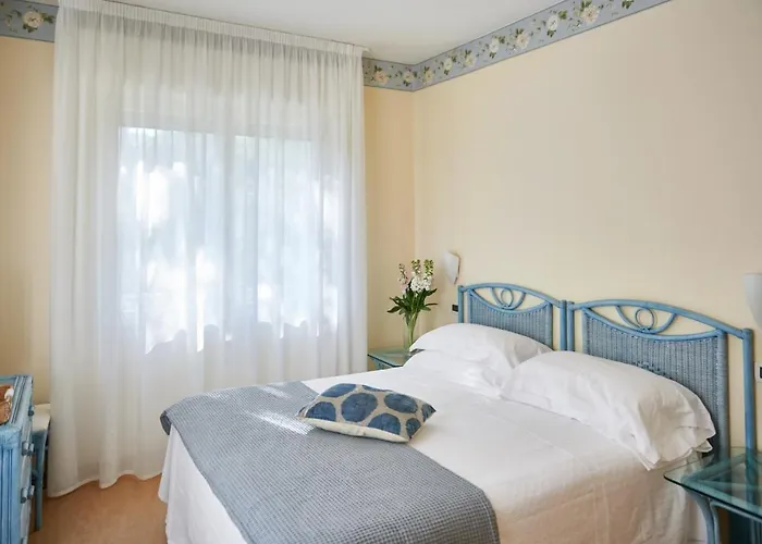 Hotel Arizona 3*